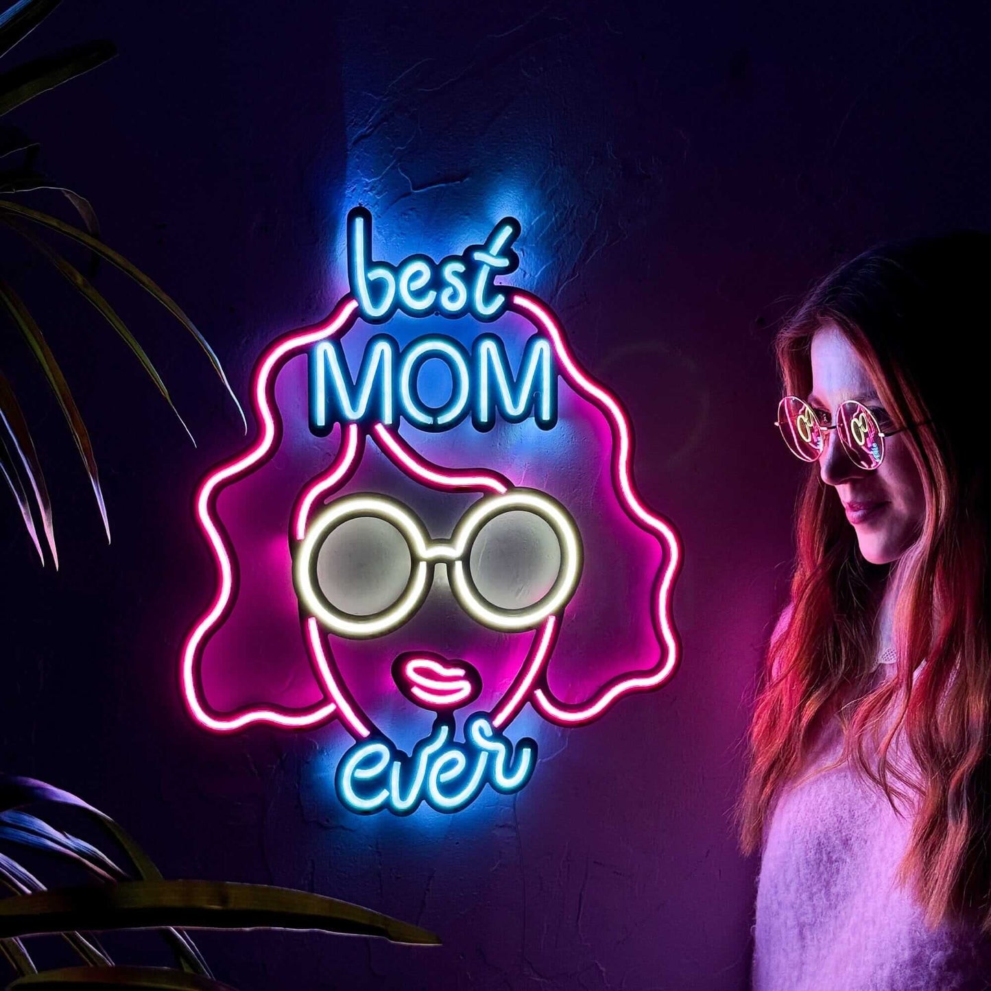 Best Mom Ever - Neon Signs Neon Wall Art | SKU: NEO-090 | Available at Decojuana | Tags: metal neon wall decor,Metal Neon Wall Letter,motivational neon quotes,Neon Artwork,Neon motivational quotes,neon party wall decor,neon quotes,Neon Signs,neon wall art