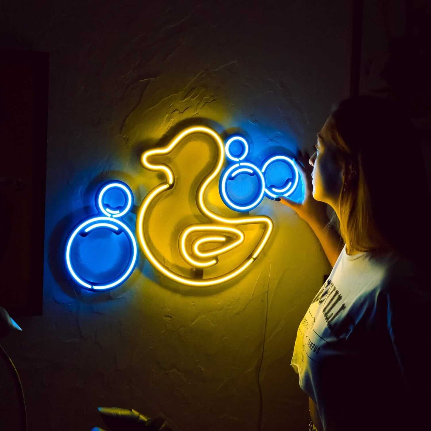 Rubber Duck - Neon Signs Neon Wall Art | SKU: NEO-025 | Available at Decojuana | Tags: Bathroom Decor,Bathroom Wall Decor,children room,Children Room Decor,discount,Led decor,Led Wall Decor,Metal Neon Wall Letter,Neon Artwork,neon duck,Neon Signs,neon wal