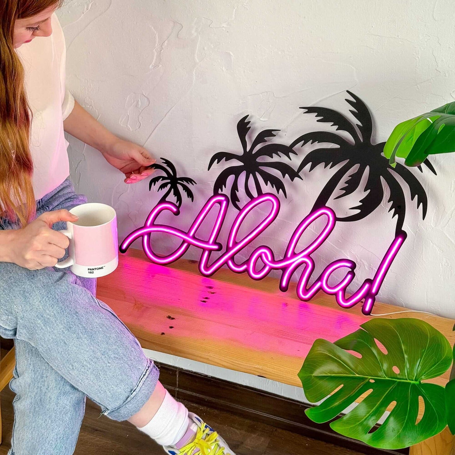 Aloha - Neon Signs Neon Wall Art | SKU: NEO-042 | Available at Decojuana | Tags: Led decor,Led Wall Decor,Light,Lightning,Metal Artwork,Metal Decoration,Metal Wall Art,Metal Wall Art Decor,Metal Wall Decor,Neon Wall Decor,Neon Wall Letter,Summer Decor,Tro