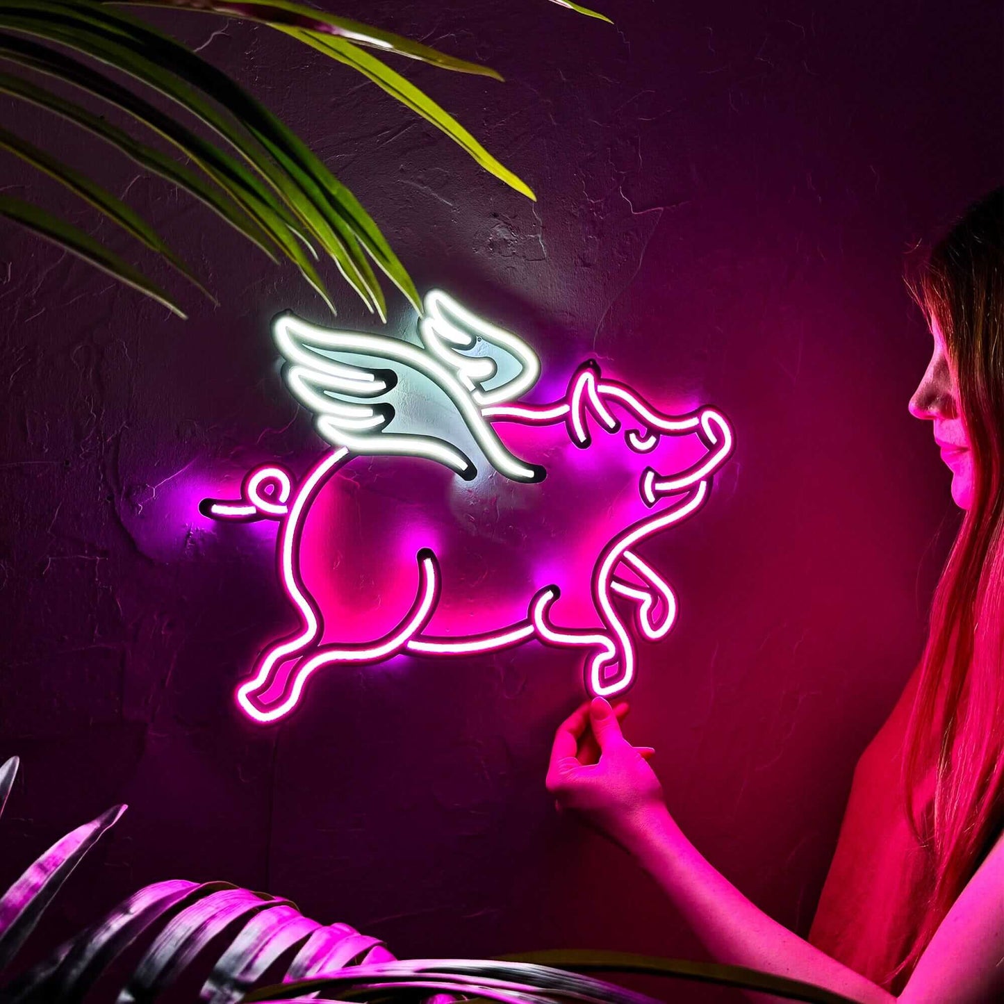 Piggy - Neon Signs Neon Wall Art | SKU: NEO-124 | Available at Decojuana | Tags: metal neon wall decor,Neon Artwork,neon party wall decor,Neon Signs,neon wall art,Neon Wall Decor