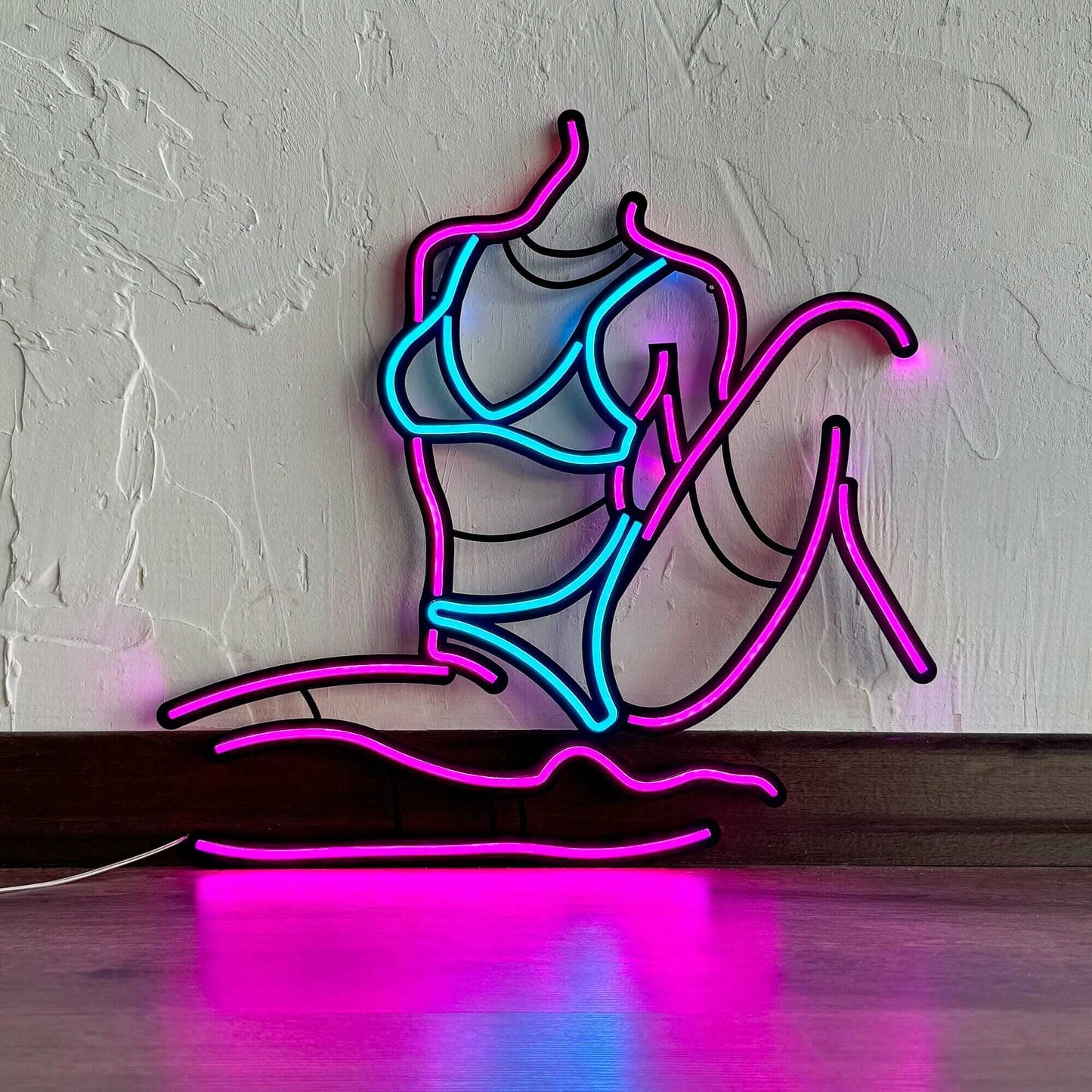 Femme Fatale 2 - Neon Signs Neon Wall Art | SKU: NEO-134 | Available at Decojuana | Tags: Neon Artwork,Neon Signs,neon wall art,Neon Wall Decor