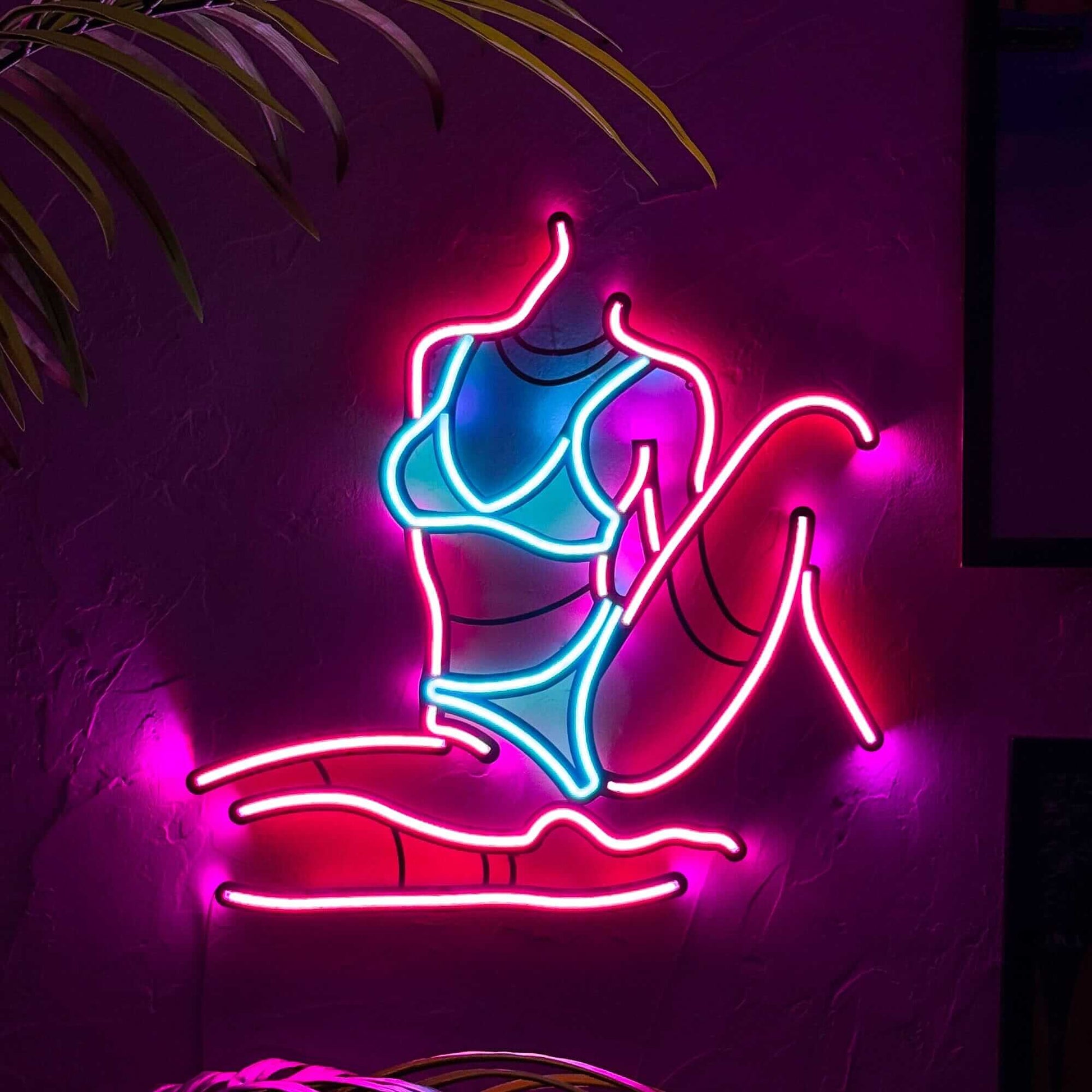 Femme Fatale 2 - Neon Signs Neon Wall Art | SKU: NEO-134 | Available at Decojuana | Tags: Neon Artwork,Neon Signs,neon wall art,Neon Wall Decor